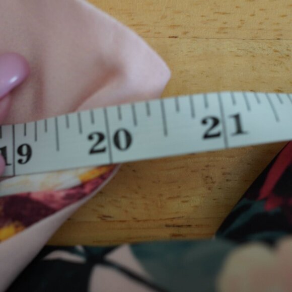 Tahari Arthur S. Levine Petite Floral Midi Dress 12P - Sleeveless, Fit & Flare - Picture 10 of 11